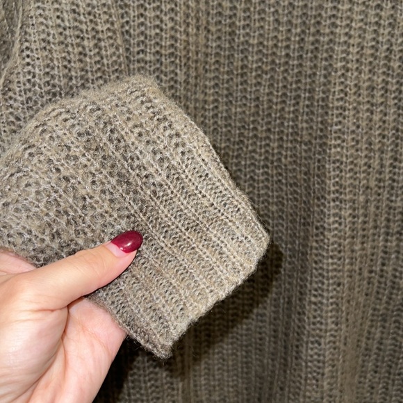 Vintage Taupe Brown Open Knit Chunky Oversized Pullover Sweater - Picture 8 of 11